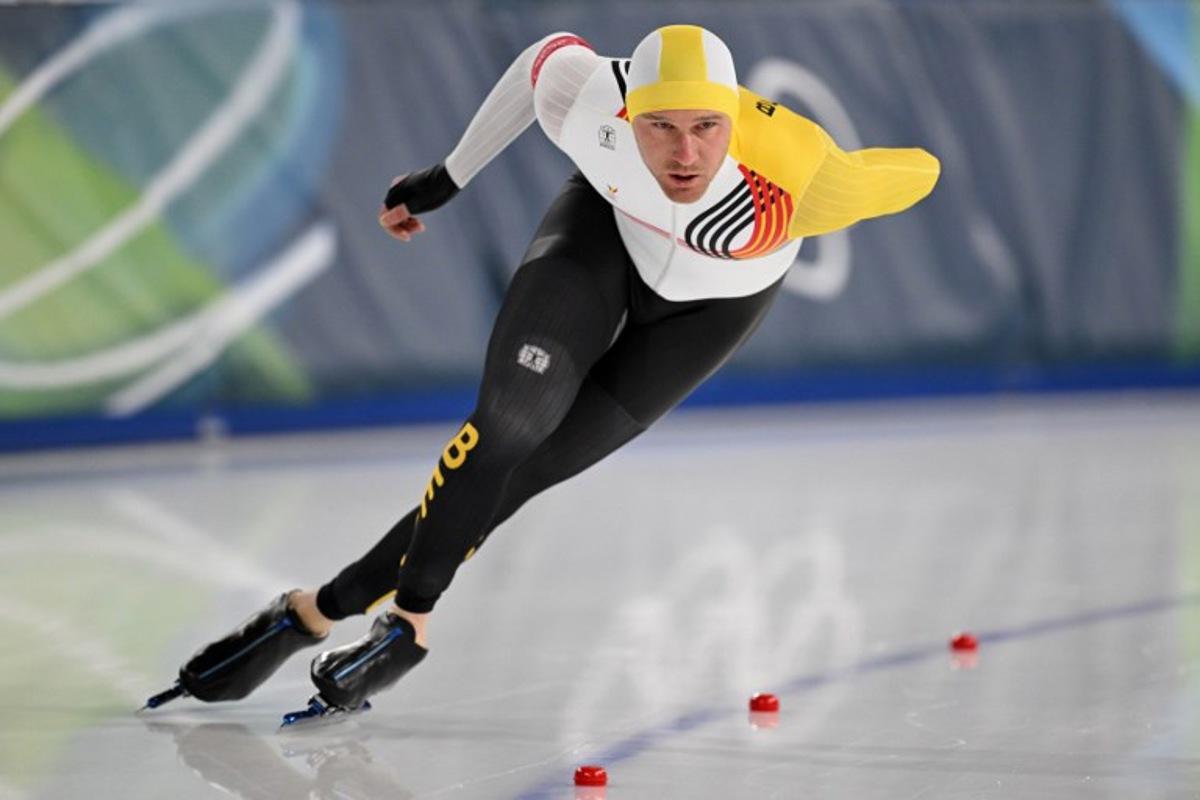 Belgium's Mathias Voste competes in the speed skating men's 1500m during the Milano Cortina 2026 Winter Olympic Games at Milano Speed Skating Stadium in Milan on February 19, 2026.  Daniel MUNOZ / AFP
