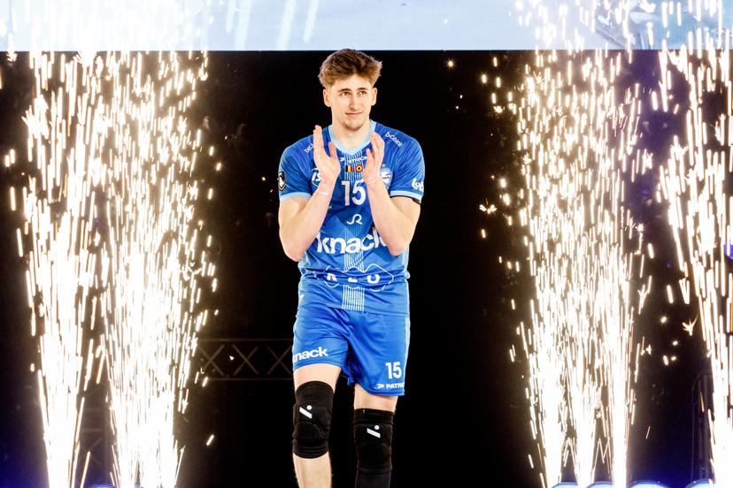 Roeselare's Basil Dermaux celebrates after winning the match between Descospan Menen and Knack Roeselare, the final match in the men Belgian volleyball cup competition, Sunday 02 March 2025 in Merksem, Antwerp. BELGA PHOTO HATIM KAGHAT