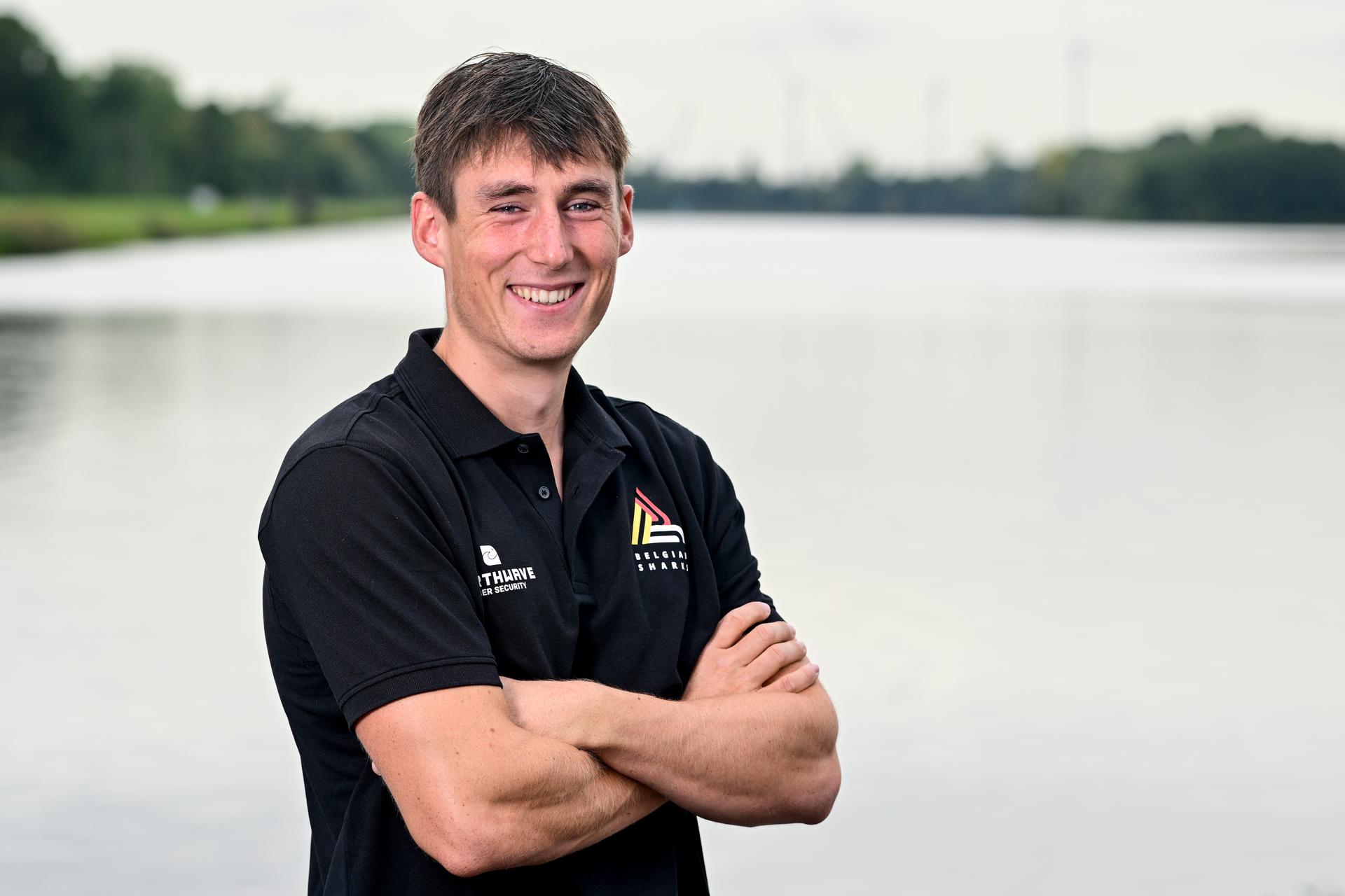 Belgian athlete Aaron Andries poses during a photoshoot organized by the 'Vlaamse Roeiliga' Flemish rowing federation, Tuesday 09 September 2025 in Willebroek, to present the athletes and new coaching staff that will take part to the World Championships in Shanghai (September 21-28). BELGA PHOTO DIRK WAEM