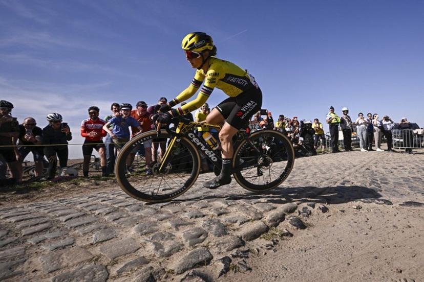 Team Visma-Lease a Bike's French rider Pauline Ferrand Prevot cycles in a breakaway during the fifth edition of the Paris-Roubaix women's race, 148,5 km between Denain and Roubaix, northern France on April 12, 2025.  JULIEN DE ROSA / AFP
