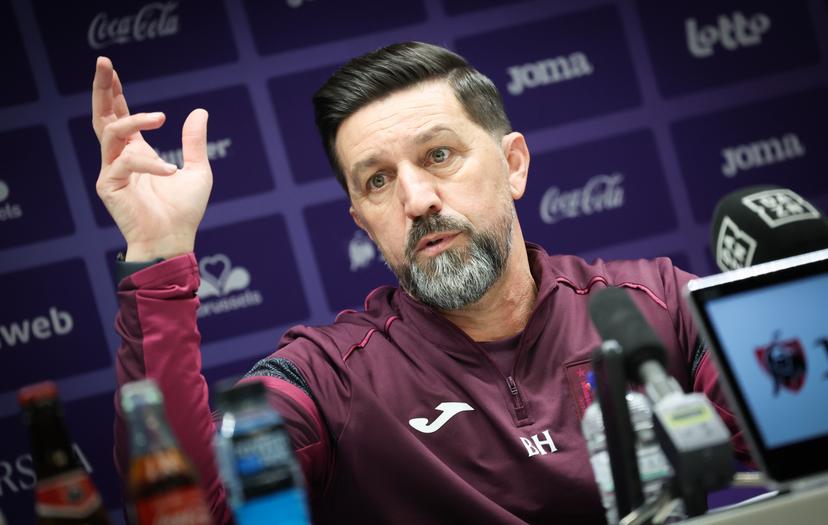 Anderlecht's head coach Besnik Hasi gestures during a press conference of RSC Anderlecht, on Friday 28 March 2025 in Brussels, ahead of this weekend's game in the Jupiler Pro League Champions' Play-offs. BELGA PHOTO VIRGINIE LEFOUR