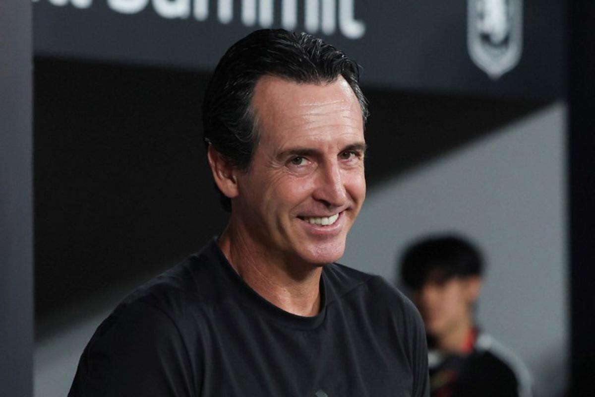 Aston Villa's manager Unai Emery smiles during the football match between Aston Villa and Bayern Munich at Kai Tak Stadium in Hong Kong on August 7, 2026.  May JAMES / AFP