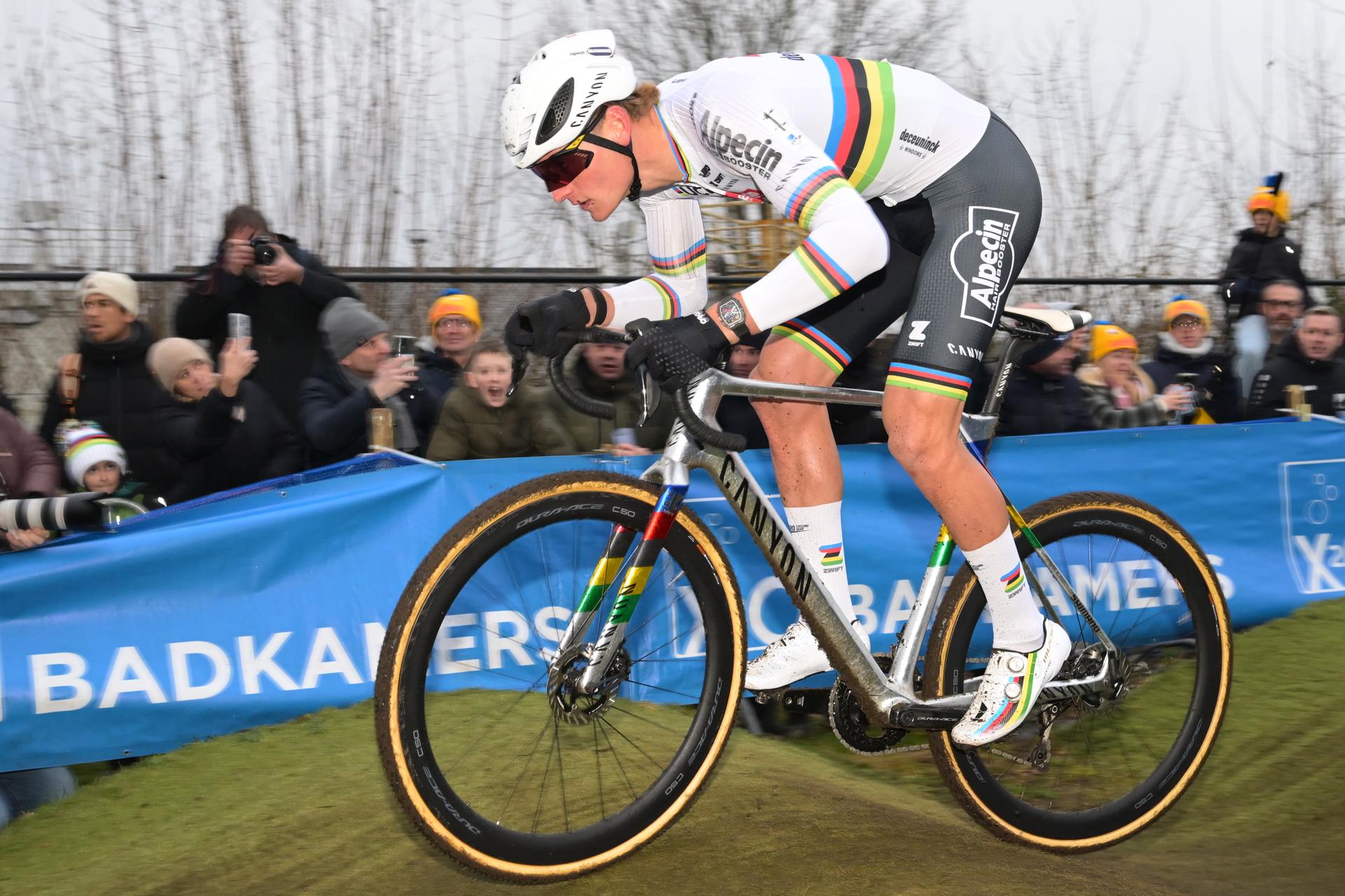Dutch Mathieu Van Der Poel pictured in action during the men's elite race of the Azencross, the fifth stage in the DVV Trofee (out of eight), Monday 29 December 2025, in Loenhout. BELGA PHOTO DAVID PINTENS