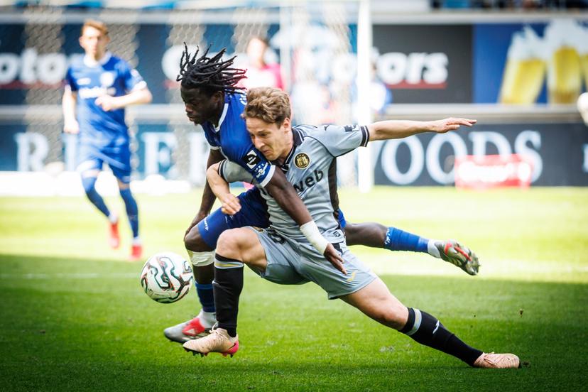 Gent's Leonardo Lopes and Anderlecht's Yari Verschaeren fight for the ball during a soccer match between KAA Gent and RSC Anderlecht, Sunday 10 May 2026 in Gent, on the seventh day of the Champion's Play-offs of the 2025-2026 'Jupiler Pro League' first division of the Belgian championship. BELGA PHOTO KURT DESPLENTER