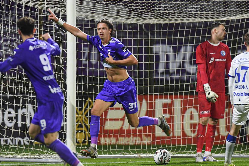 Patro Eisden's Nicolas Orye celebrates after scoring during a soccer game between Patro Eisden Maasmechelen and Jong KAA Gent, Saturday 29 November 2025 in Maasmechelen, on day 15 of the 2025-2026 'Challenger Pro League' 1B second division of the Belgian championship. BELGA PHOTO JILL DELSAUX