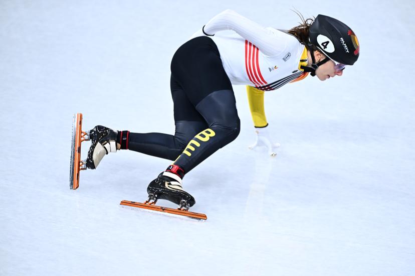 Belgian shorttrack skater Hanne Desmet pictured in action during the quarterfinals of the Mixed Team Relay of the Short Track Speed Skating competition at the Milano Cortina 2026 Olympic Winter Games, on Tuesday 10 February 2026 in Milan, Italy. The XXV Winter Olympics take place from 6 to 22 February 2026 in Italy. BELGA PHOTO JASPER JACOBS