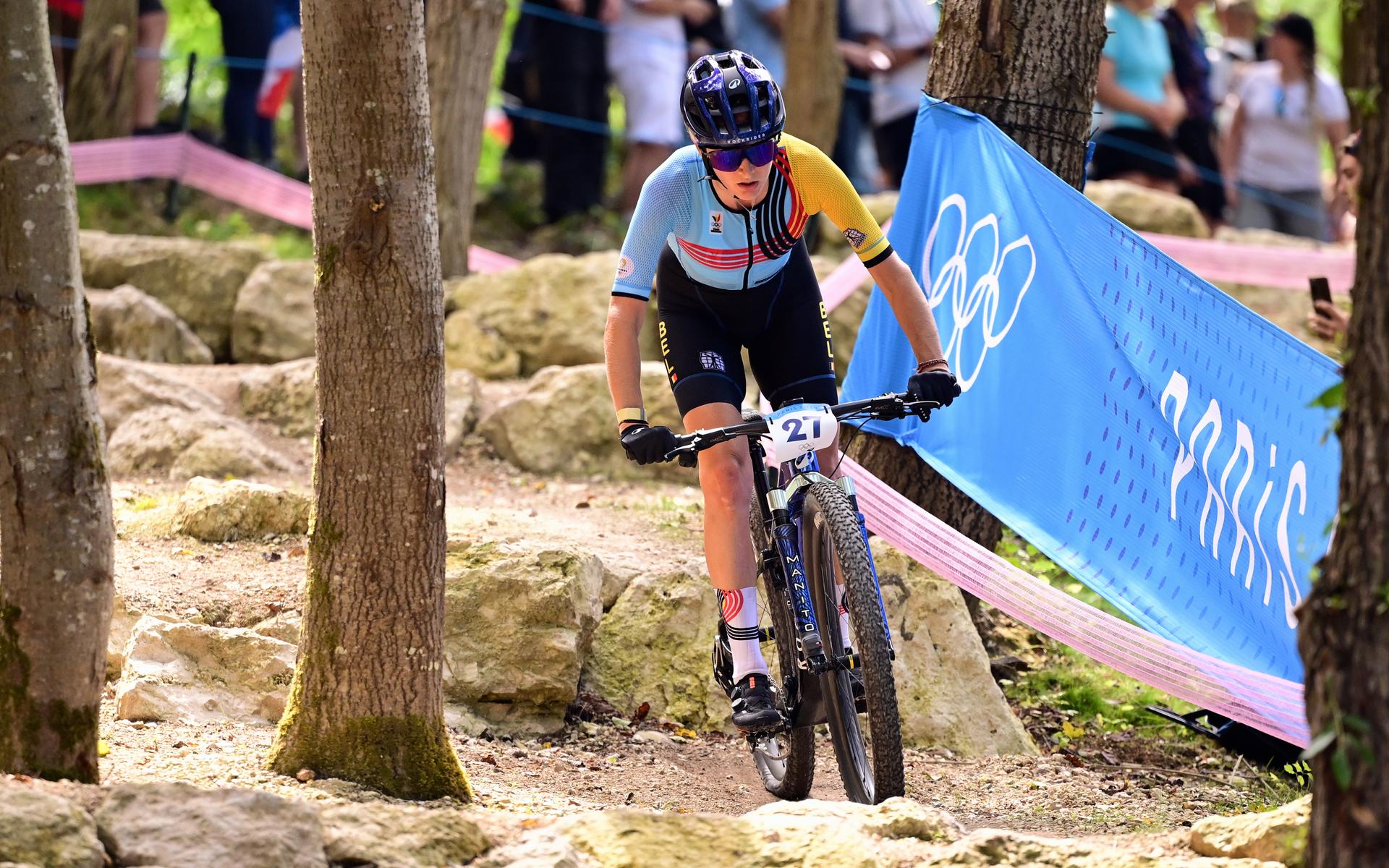 Belgian Emeline Detilleux pictured in action during the women's cross-country cycling race of the Paris 2024 Olympic Games, at the Colline d'Elancourt climb near Paris, France on Sunday 28 July 2024. The Games of the XXXIII Olympiad are taking place in Paris from 26 July to 11 August. The Belgian delegation counts 165 athletes competing in 21 sports. BELGA PHOTO LAURIE DIEFFEMBACQ