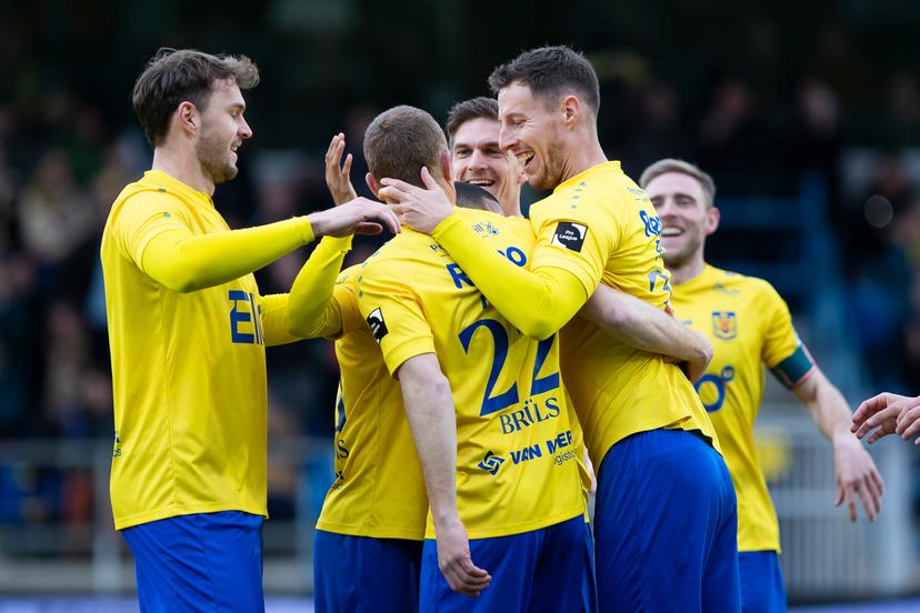 Beveren's Christian Bruls celebrates with teammates after scoring during a soccer game between SK Beveren and Olympic Charleroi, Saturday 28 February 2026 in Beveren, on day 27 of the 2025-2026 'Challenger Pro League' 1B second division of the Belgian championship. BELGA PHOTO KRISTOF VAN ACCOM