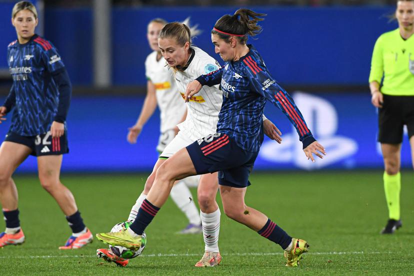 OHL Women's Julie Biesmans and Arsenal?s Mariona Caldentey pictured in action during a soccer match between Oud-Heverlee Leuven Women and English Arsenal, Wednesday 17 December 2025 in Heverlee, game 6 (out of 6) in the league phase of the UEFA Women's Champions League competition. BELGA PHOTO JILL DELSAUX