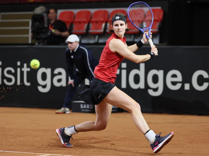 Belgian Greet Minnen pictured in action during the fourth game between Belgian Minnen and US' Jovic on the second day of the qualifiers of the Billie Jean King Cup tennis between Belgium and the USA, in Oostende, Belgium, on Saturday 11 April 2026. The meeting takes place on 10 and 11th April. PHOTO BENOIT DOPPAGNE