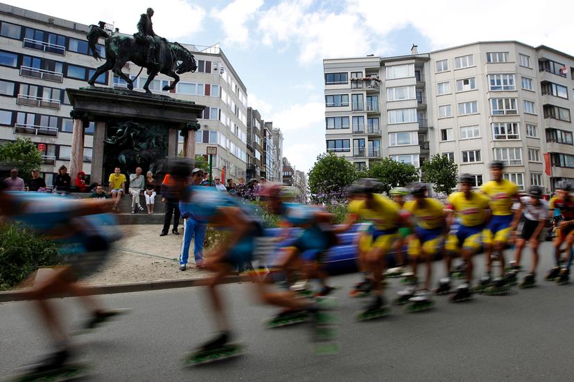 20130831 - OOSTENDE, BELGIUM: Illustration picture of the pack of riders during the men's marathon race at the World championships roller speed skating, Saturday 31 August 2013 in Oostende. BELGA PHOTO KRISTOF VAN ACCOM