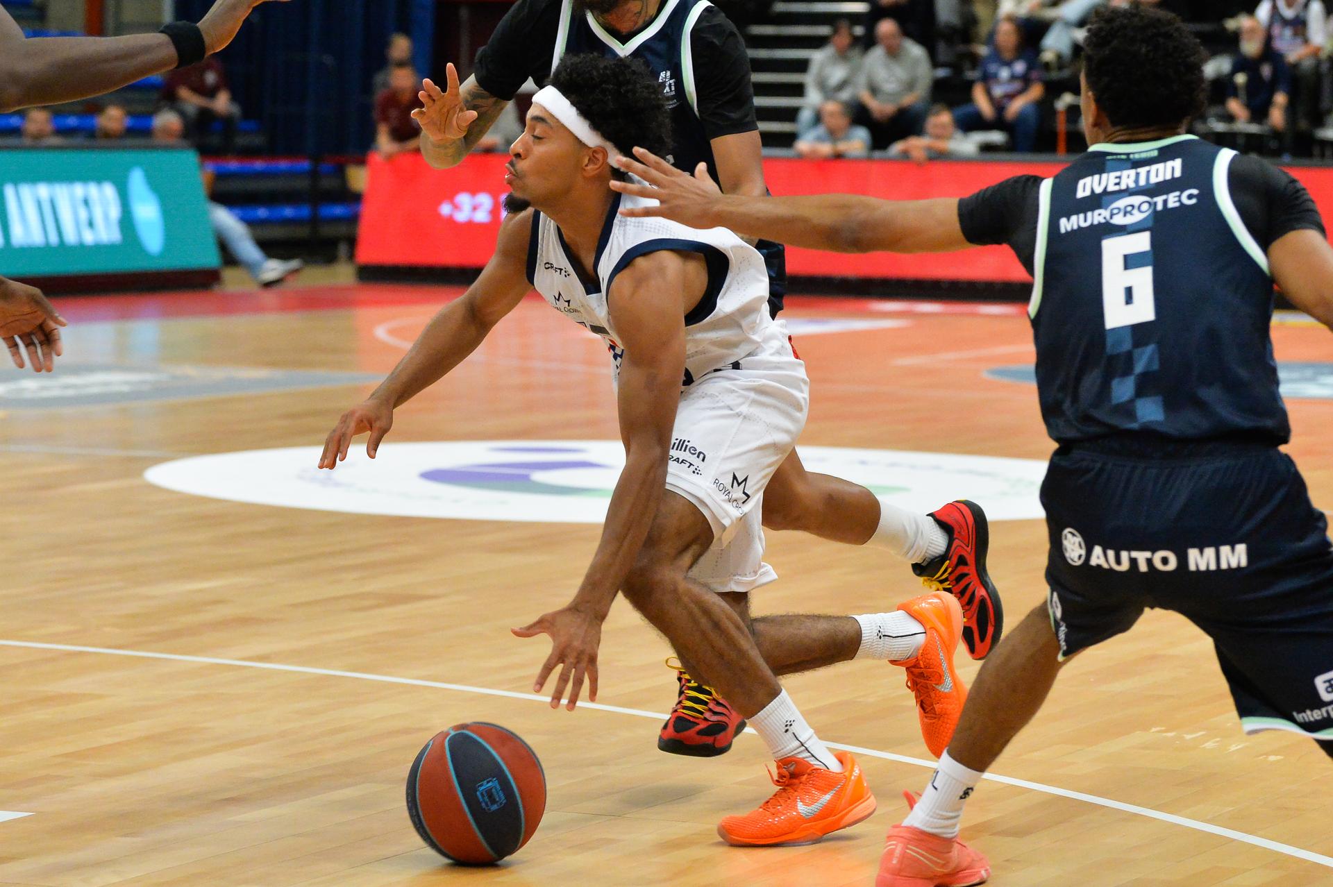 Limburg's Jalen Blackmon pictured in action during a basketball match between Limburg United and Brussels, Friday 03 October 2025 in Mechelen, on day 2 of the 'BNXT League' Belgian/ Dutch first division basket championship. BELGA PHOTO JILL DELSAUX