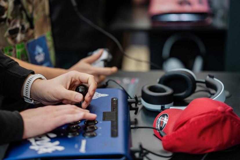 A fighting game enthusiast competes during the EVO France 2025 fighting game tournament in Nice, southern France on October 11, 2025.  Frederic DIDES / AFP