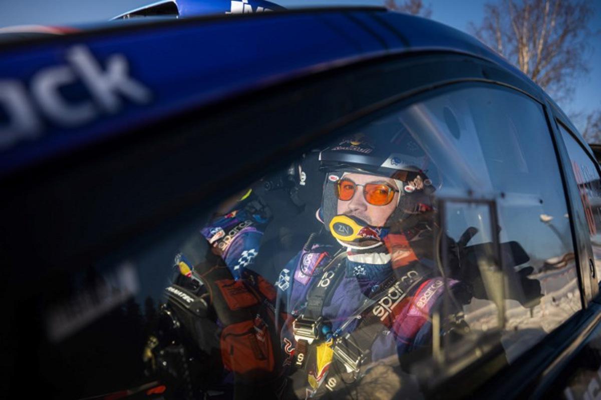 Grégoire Munster of Luxembourg is pictured in his Ford Puma Rally1 prior to the start of the Sarsjoliden, 10th stage of Rally Sweden, second round of the FIA World Rally Championship on February 15, 2025 near Umea, Sweden.  Jonathan NACKSTRAND / AFP