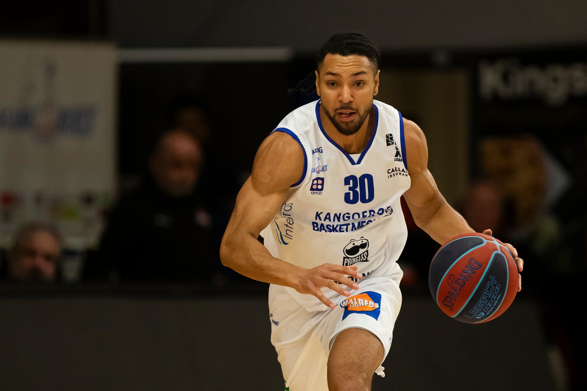 Mechelen's Joshua Heath pictured during a basketball match between Kangoeroes Mechelen and Spirou Charleroi, Saturday 01 November 2025 in Mechelen, on day 6 of the 'BNXT League' Belgian/ Dutch first division basket championship. BELGA PHOTO KRISTOF VAN ACCOM