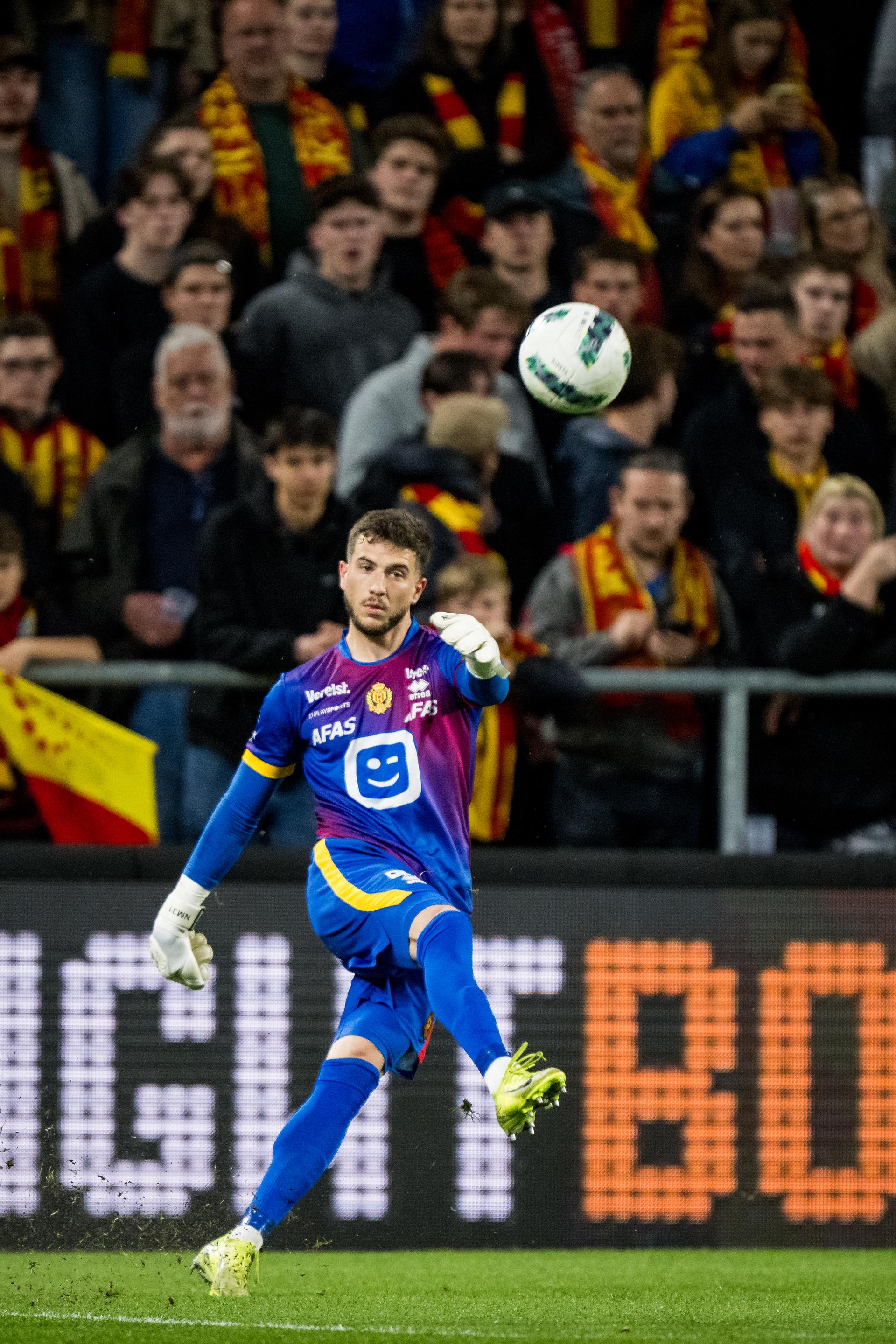 Mechelen's goalkeeper Nacho Miras pictured in action during a soccer match between KV Mechelen and KVC Westerlo, Tuesday 22 April 2025 in Mechelen, on day 5 (out of 10) of the Europe Play-offs of the 2024-2025 'Jupiler Pro League' first division of the Belgian championship. BELGA PHOTO JASPER JACOBS