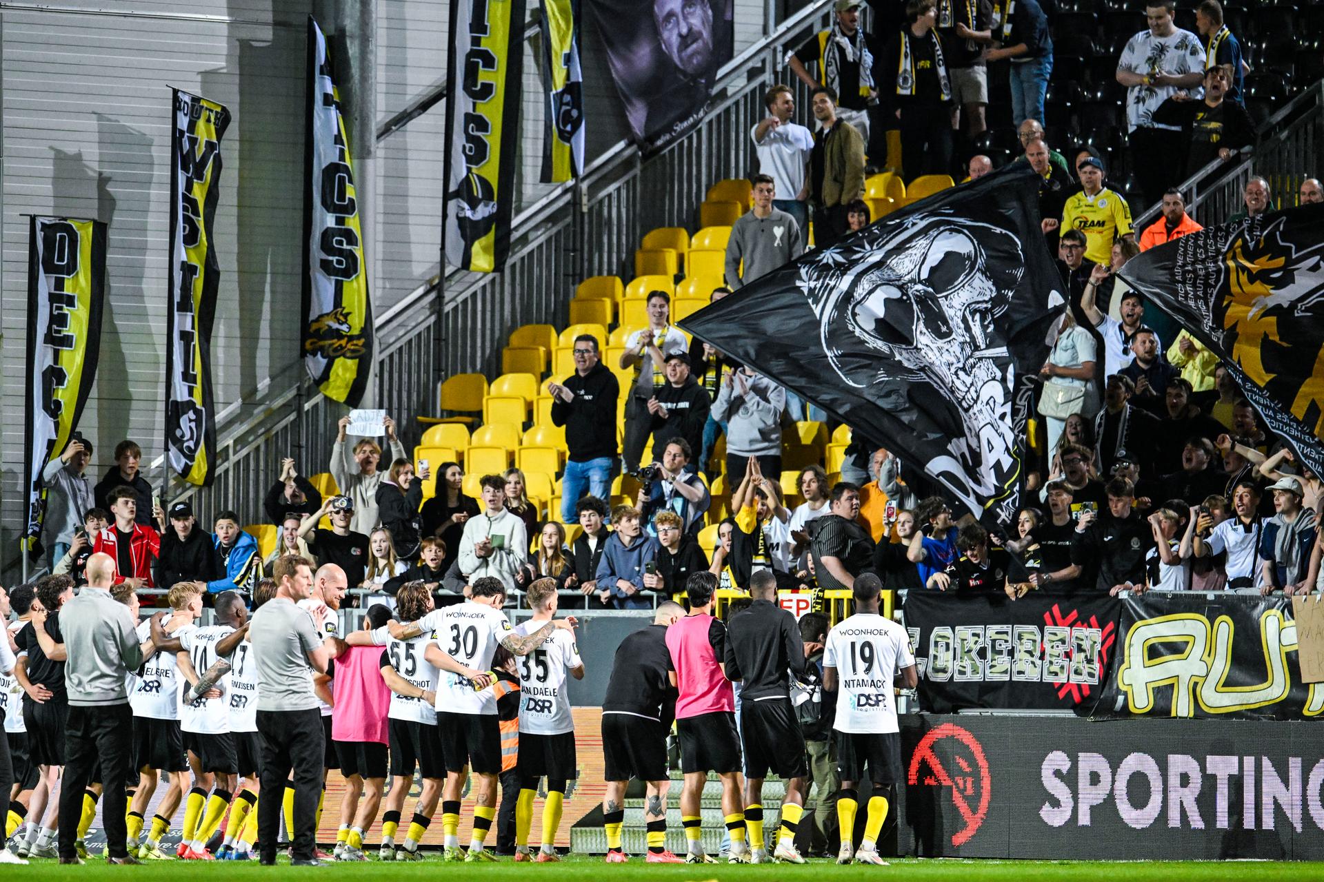 KSC Lokeren-Temse players celebrate after winning a soccer match between KSC Lokeren-Temse and Zulte Waregem, Saturday 12 April 2025 in Lokeren, on day 29 of the 2024-2025 'Challenger Pro League' 1B second division of the Belgian championship. BELGA PHOTO TOM GOYVAERTS