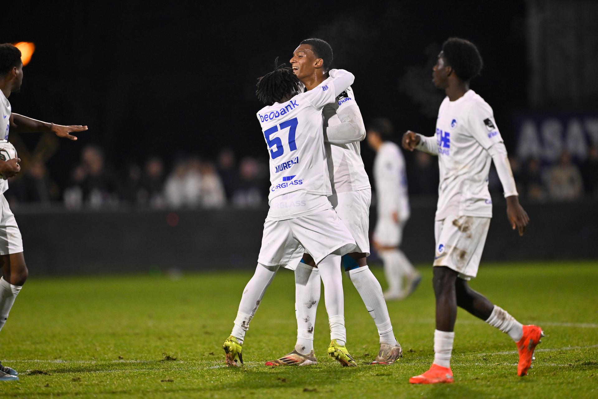 Jong Genk's Murenzi Aaron Niyibizi and Jong Genk's Jonathan Coenen celebrate after scoring during a soccer game between Patro Eisden Maasmechelen and Jong Genk, Friday 06 February 2026 in Maasmechelen, on day 24 of the 2025-2026 'Challenger Pro League' 1B second division of the Belgian championship. BELGA PHOTO JOHAN EYCKENS