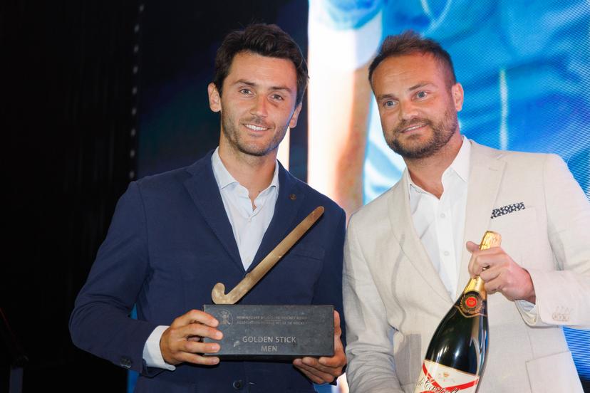 Belgium's Arthur Van Doren (L) pictured at a ceremony to award the 'Golden Sticks' (Gouden Sticks - Sticks d'Or) for the best players of the 2024-2025 hockey competition, Sunday 31 August 2025 in Brussels. BELGA PHOTO NICOLAS MAETERLINCK
