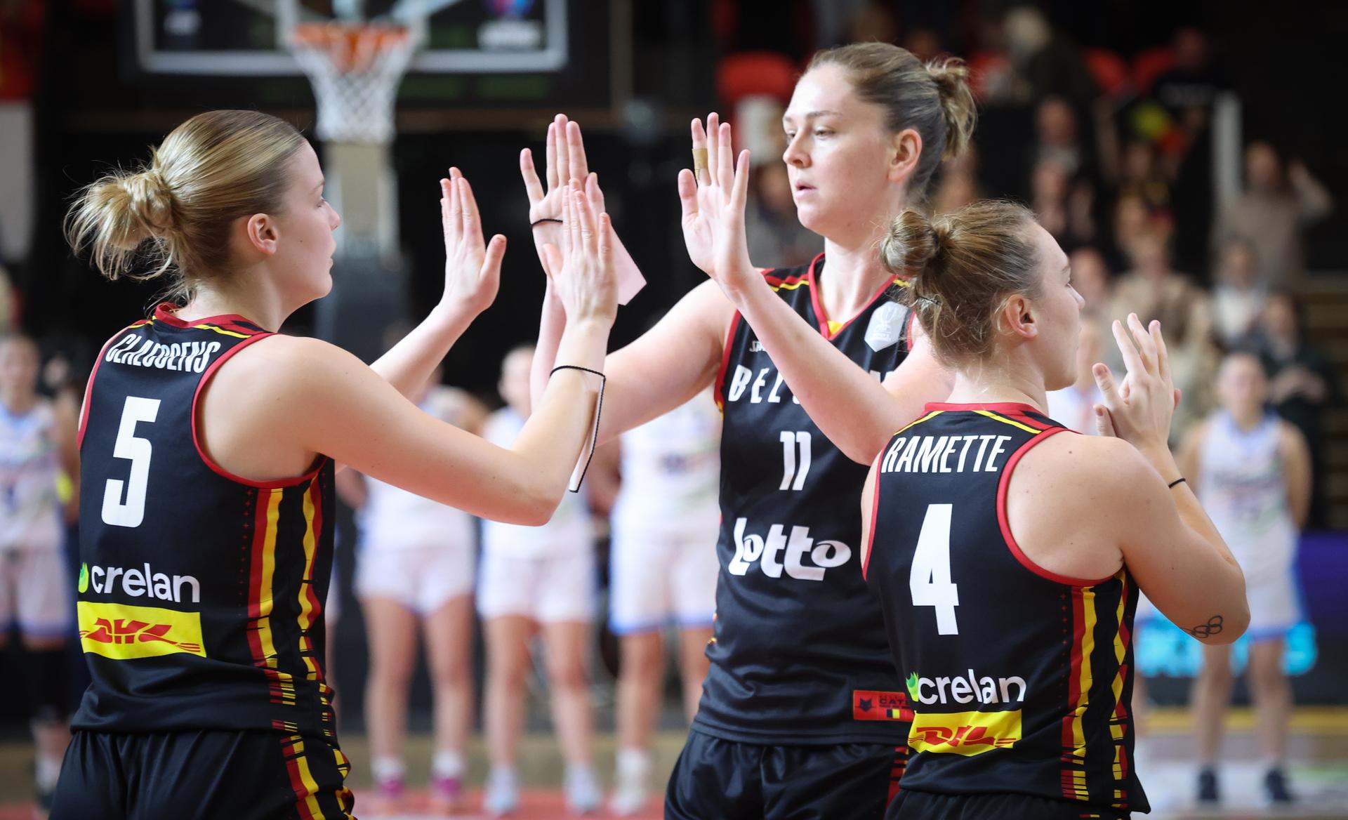 Belgium's Nastja Claessens, Belgium's Emma Meesseman and Belgium's Elise Ramette pictured before a basketball game between Belgian national team the Belgian Cats and Azerbaijan, a qualification game (5/6) for the 2025 Eurobasket tournament, on Thursday 06 February 2025 in Oostende, Belgium. BELGA PHOTO VIRGINIE LEFOUR
