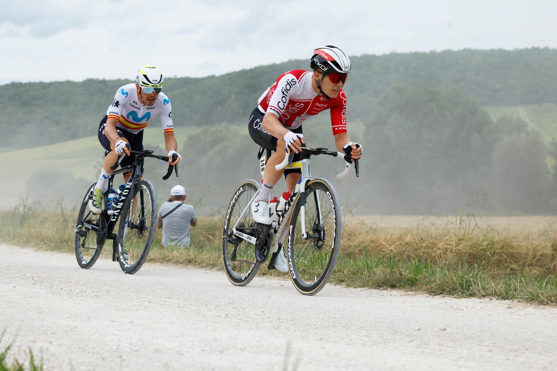 Spanish Alex Aranburu of Movistar Team and French Axel Zingle of Cofidis  pictured in action during stage 9 of the 2024 Tour de France cycling race, from Troyes to Troyes, France (199 km) on Sunday 07 July 2024. The 111th edition of the Tour de France starts on Saturday 29 June and will finish in Nice, France on 21 July.  BELGA PHOTO POOL JAN DE MEULENEIR