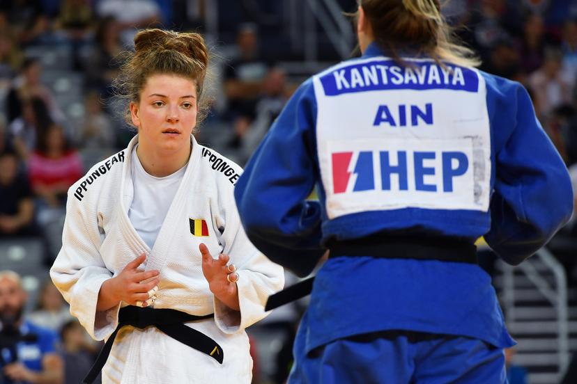 Belgian Vicky Verschaere (white) and Darya Kantsavaya (blue) pictured in action during a fight in the women's -78kg category at the European Championships judo in Zagreb, Croatia on Saturday 27 April 2024. The tournament is taking place from 25 tot 27 April.  BELGA PHOTO NIKOLA KRISTIC