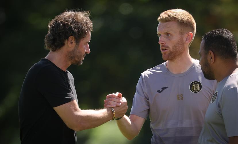 Anderlecht's sport director Olivier Renard and Anderlecht's assistant coach Edward Still pictured during a training session of Belgian soccer team RSC Anderlecht, during their summer camp in Renesse, the Netherlands on Friday 11 July 2025. The team is preparing for the upcoming 2025-2026 first division season. BELGA PHOTO VIRGINIE LEFOUR