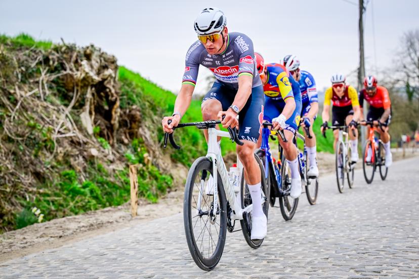 Dutch Mathieu van der Poel of Alpecin-Deceuninck pictured in action during the 'E3 Saxo Bank Classic' one day cycling race, 208,8 km from and to Harelbeke, on Friday 28 March 2025. BELGA PHOTO DIRK WAEM
