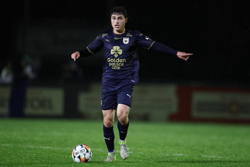 RAAL's Lucas Bretelle pictured in action during a soccer game between KSK Heist (2N) and RAAL La Louviere, in the 1/16 final of the Croky Cup Belgian cup, Wednesday 29 October 2025 in. BELGA PHOTO BRUNO FAHY