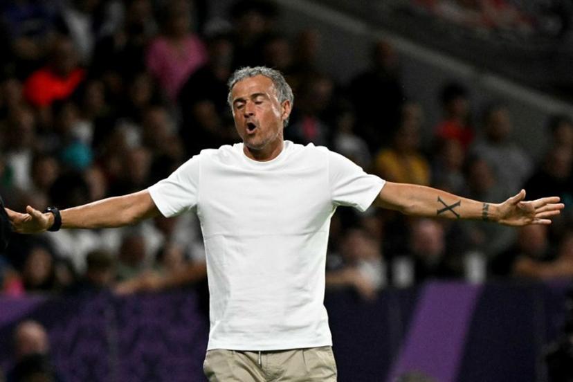 Paris Saint-Germain's Spanish headcoach Luis Enrique reacts during the French L1 football match between Toulouse FC and Paris Saint-Germain at The TFC Stadium in Toulouse, southwestern France on August 30, 2025.  Lionel BONAVENTURE / AFP