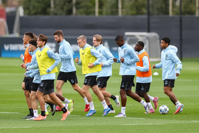 Club's players pictured during a training session of Belgian soccer team Club Brugge, in Brugge, on Wednesday 17 September 2025. The team is preparing for a game against French team AS Monaco on Thursday, on the opening day of the League phase of the UEFA Champions League tournament. BELGA PHOTO BRUNO FAHY