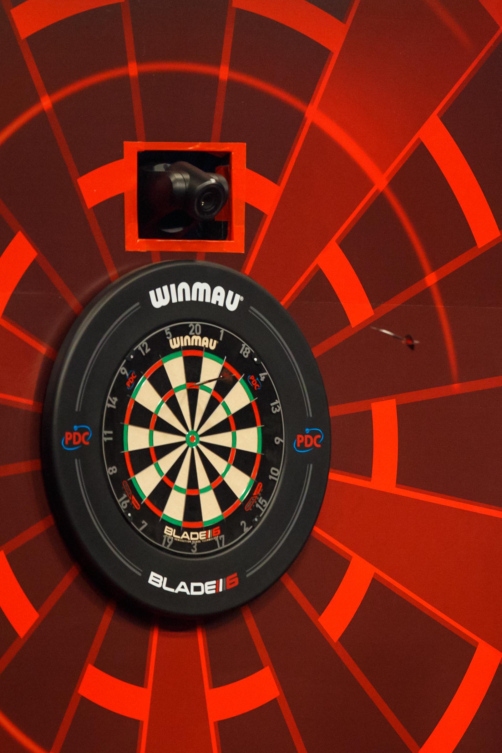 Illustration picture shows a dart being thrown the third day of the Belgian Darts Open, Sunday 25 September 2022 in Wieze, a tournament in the European Tour that takes places from September 23 until September 25. BELGA PHOTO JEF MATTHEE