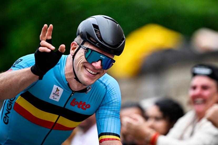 Belgium Ewoud Vromant (MC2) celebrates as he crosses the finish line at the UCI Para-cycling Road World Championships, Sunday 31 August 2025, in Ronse. The UCI Para-Cycling Road World Championships take place from 28 to 31 Augustus in Ronse. BELGA PHOTO JASPER JACOBS
