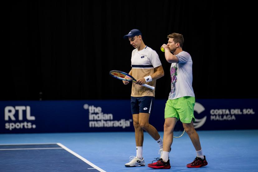 Uruguayan Ariel Behar and Belgian Joran Vliegen pictured in action during the European Open ATP tennis tournament in Brussels, on Thursday 16 October 2025. This year's edition of the tournament is taking place from 12 to 19 October 2025. BELGA PHOTO JASPER JACOBS