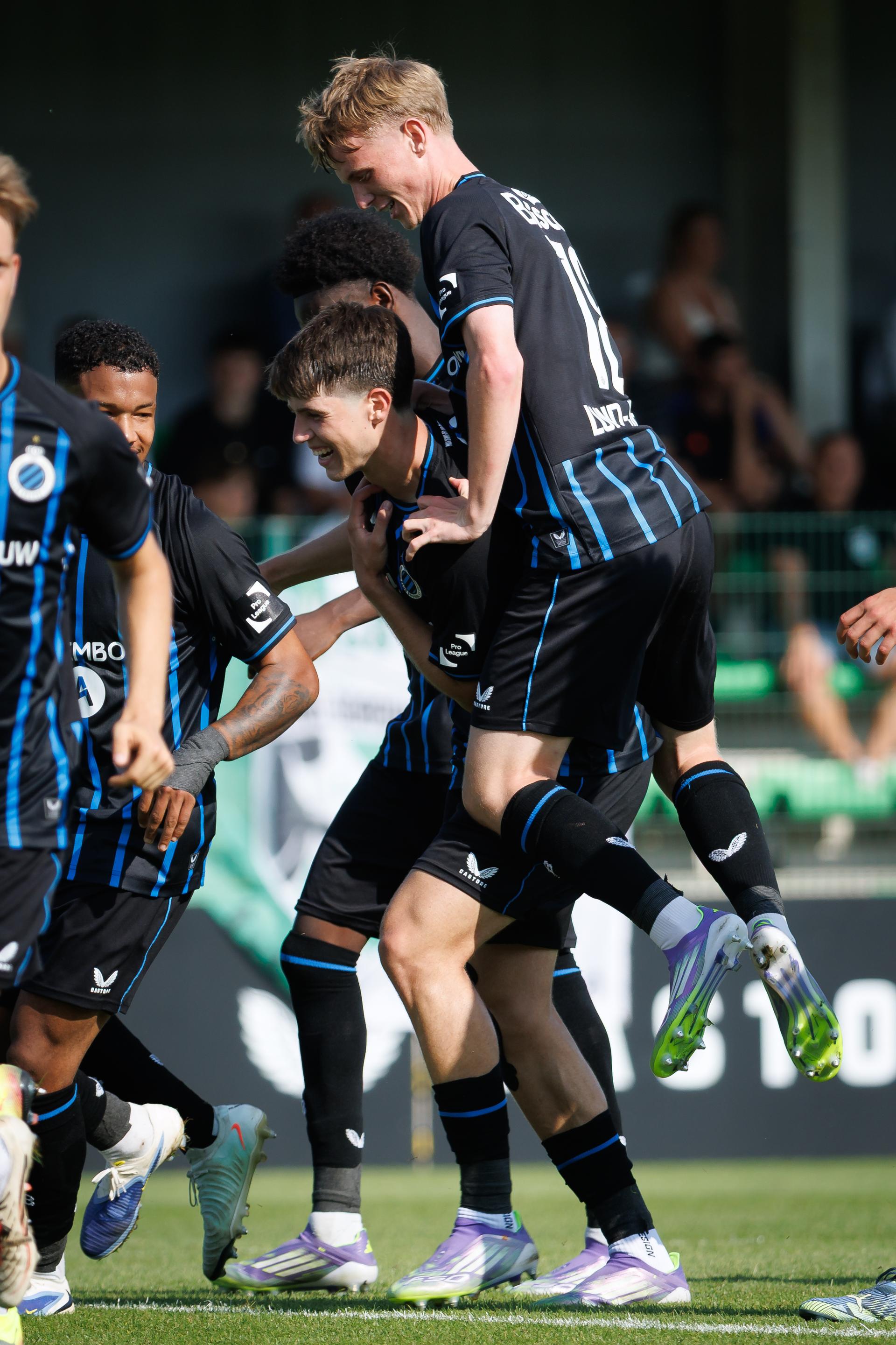 Club's Alejandro Granados celebrates after scoring during a soccer game between Club NXT and Royal Francs Borains, Sunday 10 August 2025 in Roeselare, on day 1 of the 2025-2026 'Challenger Pro League' 1B second division of the Belgian championship. BELGA PHOTO KURT DESPLENTER