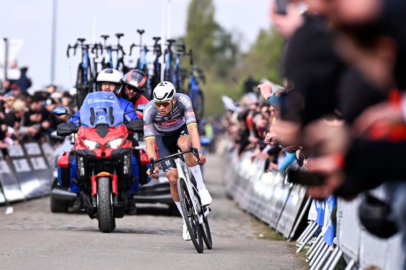 Dutch Mathieu van der Poel of Alpecin-Deceuninck pictured in action during the men elite race of the 'Paris-Roubaix' one day cycling race, 259,2 km from Compiegne to Roubaix, France, on Sunday 13 April 2025. BELGA PHOTO JASPER JACOBS