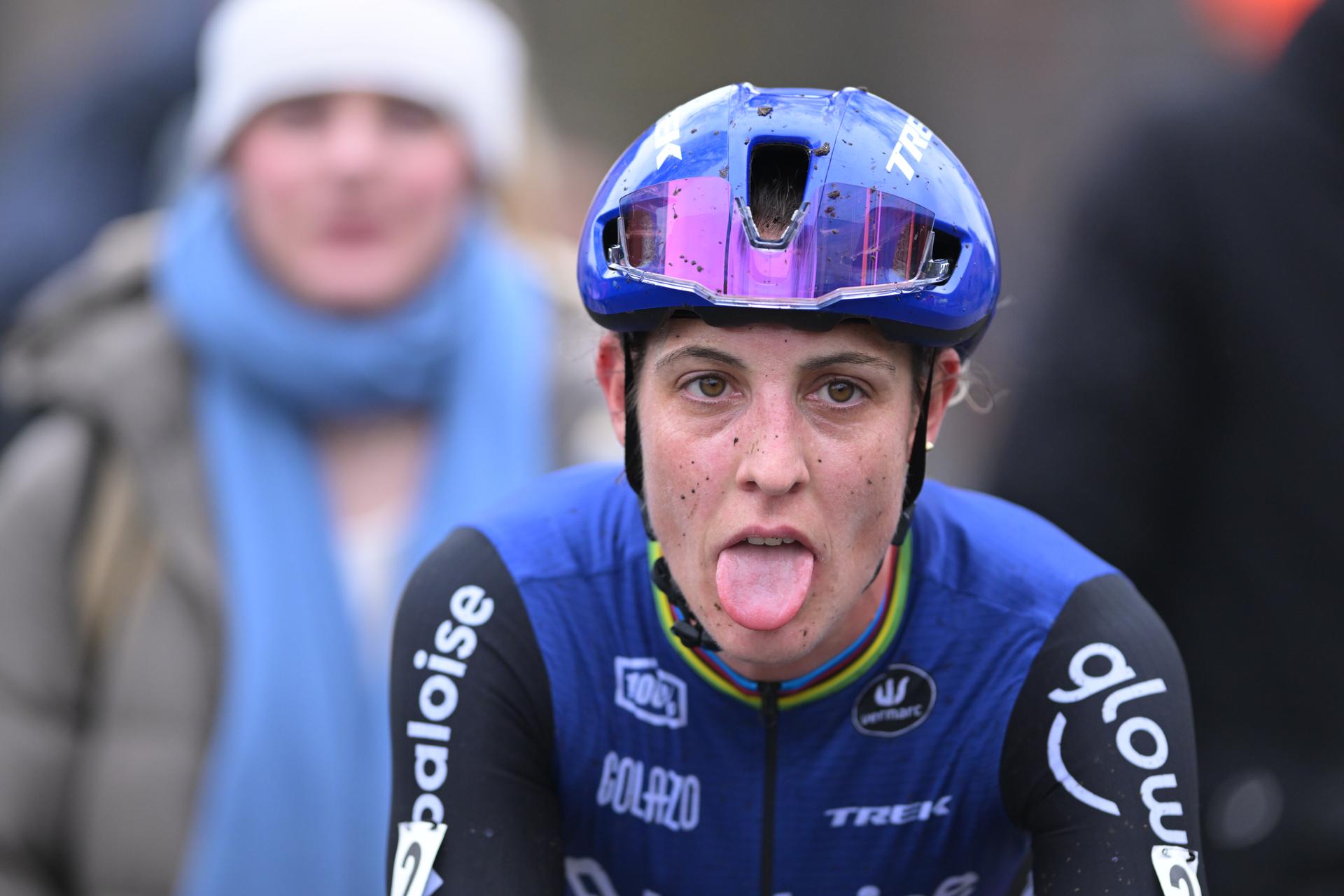 Dutch Lucinda Brand celebrates after winning the women's elite race of the Azencross, the fifth stage in the DVV Trofee (out of eight), Monday 29 December 2025, in Loenhout. BELGA PHOTO DAVID PINTENS