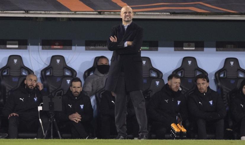 Malmo's coach Miguel Angel Ramirez reacts during the UEFA Europa League football match between Malmoe FF and Crvena Zvezda Beograd (Red Star Belgrade) in Malmoe, Sweden on January 22, 2026.  Andreas Hillergren / TT / TT News Agency / AFP