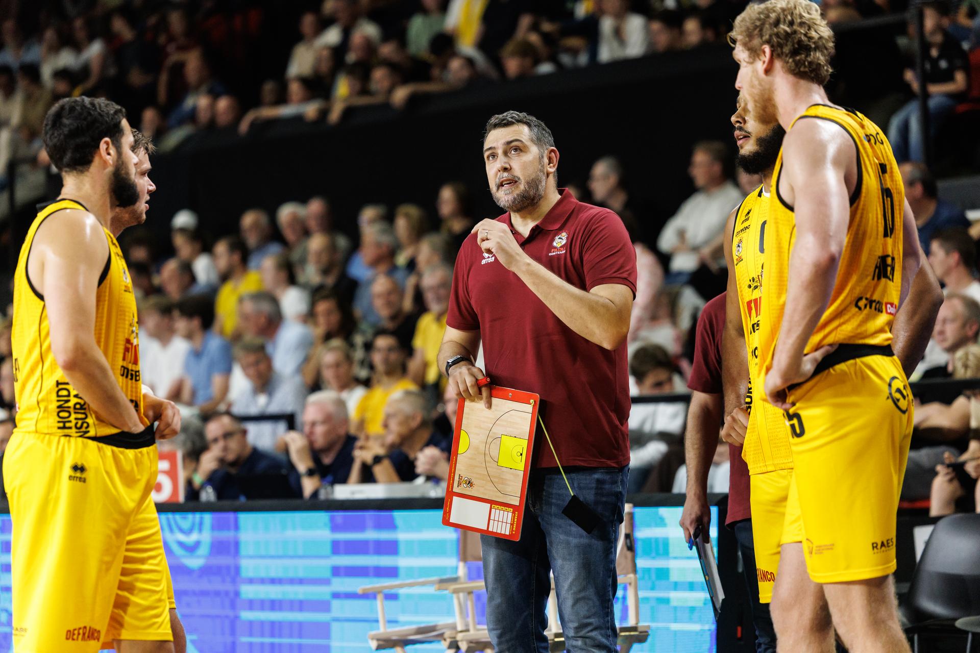 Oostende's head coach Georgios Dedas pictured during a basketball match between Belgian BC Oostende and Dutch Heroes Den Bosch, Saturday 20 September 2025 in Oostende, the supercup of the 'BNXT League' Belgian/Dutch first division basket championship between the champion of Belgium and the Netherlands. BELGA PHOTO KURT DESPLENTER