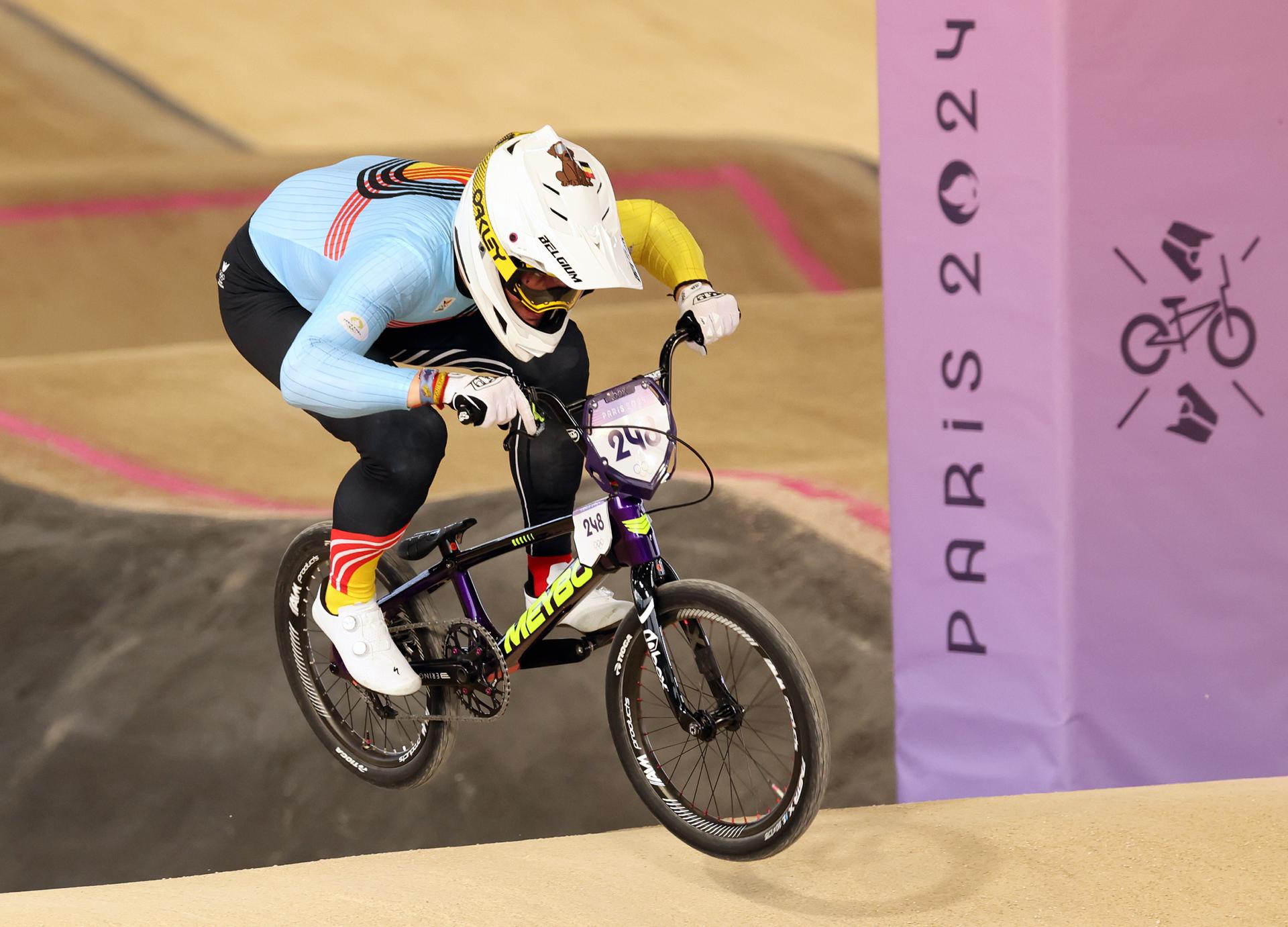 Belgian BMX'er Ruben Gommers pictured in action during the quarterfinals of the men's BMX competition at the Paris 2024 Olympic Games, on Thursday 01 August 2024 in Paris, France. The Games of the XXXIII Olympiad are taking place in Paris from 26 July to 11 August. The Belgian delegation counts 165 athletes competing in 21 sports. BELGA PHOTO BENOIT DOPPAGNE