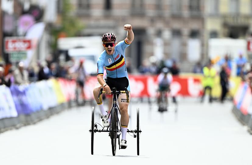 Belgium Tim Celen (MT2) celebrates after winning during the road race at the UCI Para-cycling Road World Championships, Saturday 30 August 2025, in Ronse. The UCI Para-Cycling Road World Championships take place from 28 to 31 Augustus in Ronse. BELGA PHOTO JASPER JACOBS