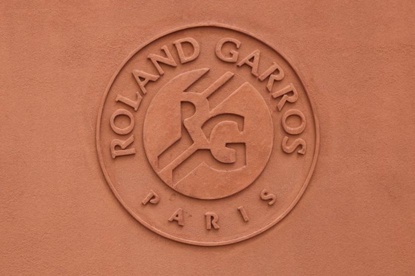 This photograph shows the Roland Garros Paris logo during the French Open tennis tournament at the Roland Garros Complex in Paris on May 25, 2024.  ALAIN JOCARD / AFP