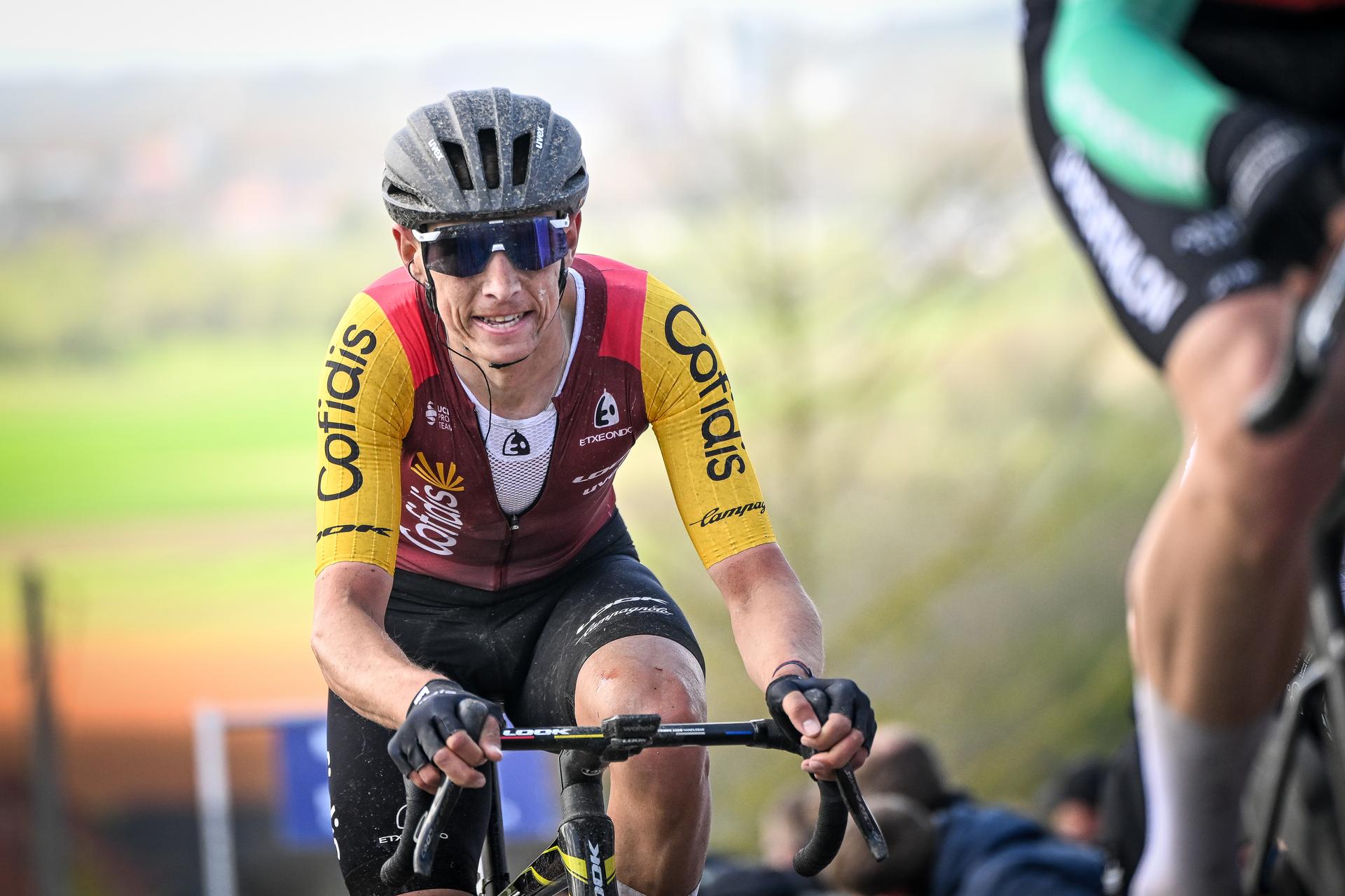Belgian Dylan Teuns of Cofidis pictured at the Paterberg during the men's race of the 'Ronde van Vlaanderen/ Tour des Flandres/ Tour of Flanders' UCI WorldTour one day cycling race, 278 km from Antwerp to Oudenaarde, Sunday 05 April 2026. BELGA PHOTO ELIAS ROM
