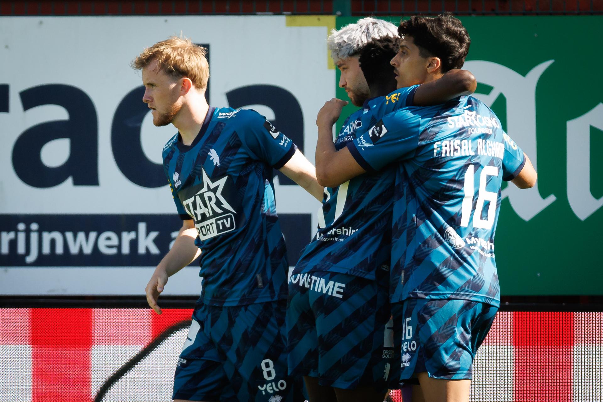 Beerschot's Ewan Henderson celebrates after scoring during a soccer match between KV Kortrijk and Beerschot VA, Saturday 12 April 2025 in Kortrijk, on day 3 (out of 6) of the Relegation Play-offs of the 2024-2025 'Jupiler Pro League' first division of the Belgian championship. BELGA PHOTO KURT DESPLENTER