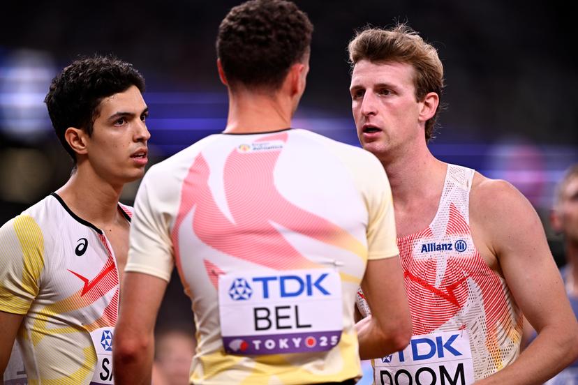 Belgian Jonathan Sacoor and Belgian Alexander Doom pictured during the heats of the men's 4x400m relay race, at the World Athletics Championships in Tokyo, Japan, on Saturday 20 September 2025. The outdoor Worlds are taking place from 13 to 21 September. BELGA PHOTO JASPER JACOBS