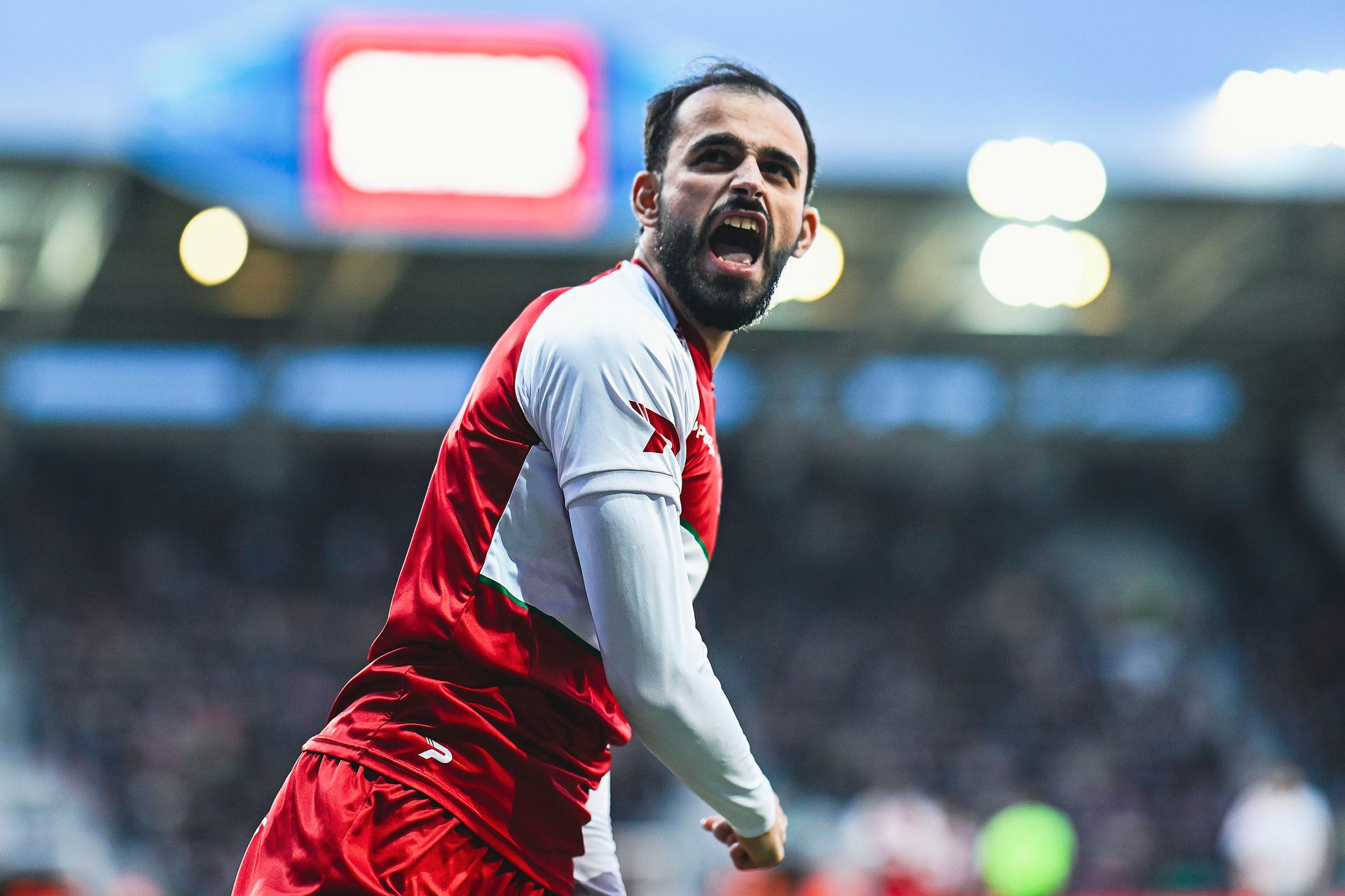 Essevee's Stavros Gavriel celebrates after scoring during a soccer match between SV Zulte Waregem and FCV Dender EH, Saturday 07 February 2026 in Waregem, on day 24 of the 2025-2026 'Jupiler Pro League' first division of the Belgian championship. BELGA PHOTO TOM GOYVAERTS