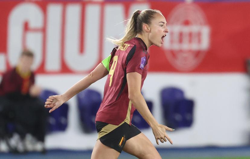 Belgium's Tessa Wullaert celebrates after scoring during a soccer game between Belgium's national women's team the Red Flames and Ireland, the return leg in the Nations League Promotion/relegation play-off, on Tuesday 28 October 2025 in Leuven. Flames lost the first leg 4-2. BELGA PHOTO VIRGINIE LEFOUR