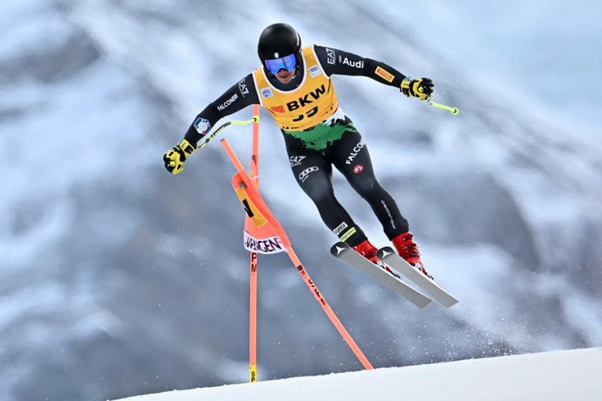 Italy's Matteo Franzoso competes during the Super-G of the FIS Alpine Skiing Men's World Cup in Wengen, Switzerland, on January 13, 2023.   Fabrice COFFRINI / AFP
