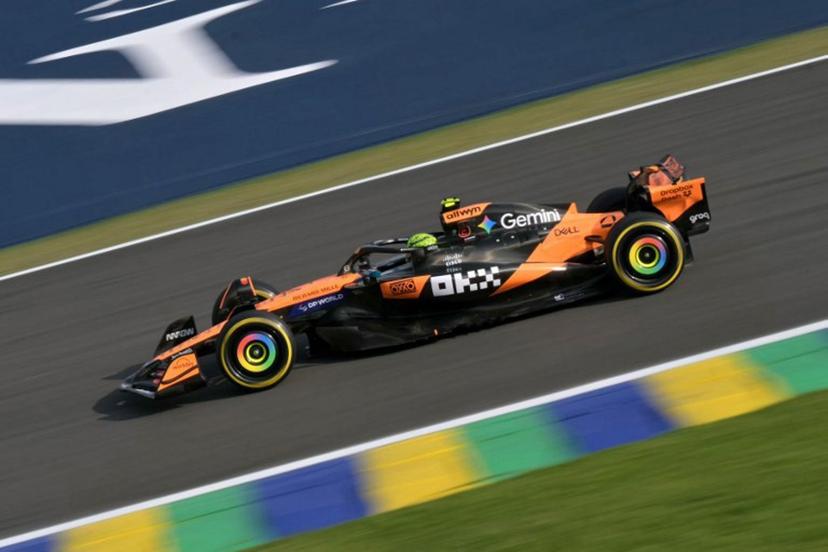McLaren's British driver Lando Norris drives during the sprint qualifying of the Sao Paulo Formula One Grand Prix at the Jose Carlos Pace racetrack, aka Interlagos, in Sao Paulo, Brazil on November 7, 2025.  Nelson ALMEIDA / AFP