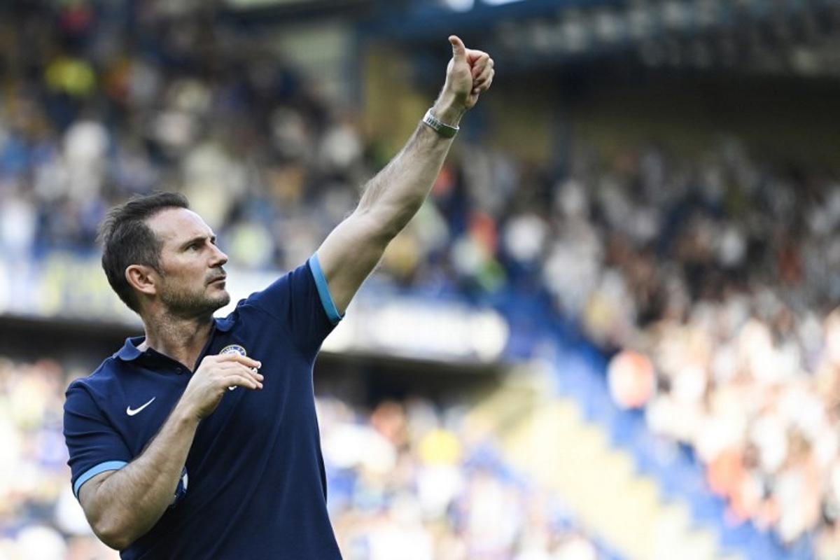 Chelsea's English caretaker manager Frank Lampard celebrates at the end of the English Premier League football match between Chelsea and Newcastle United at Stamford Bridge in London on May 28, 2023. Chelsea equalised 1 - 1 against Newcastle United. JUSTIN TALLIS / AFP